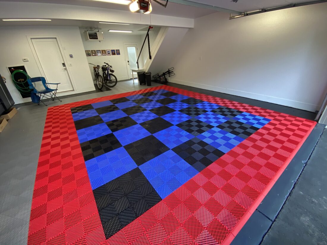 Combination of Ribbed and TrueLock HDXT Diamond tiles