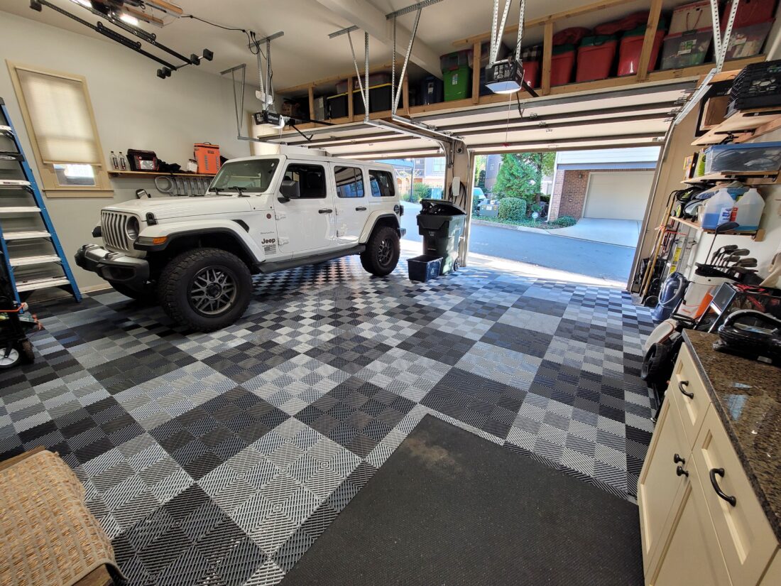 Alloy and Graphite Checkerboard tiles with white car