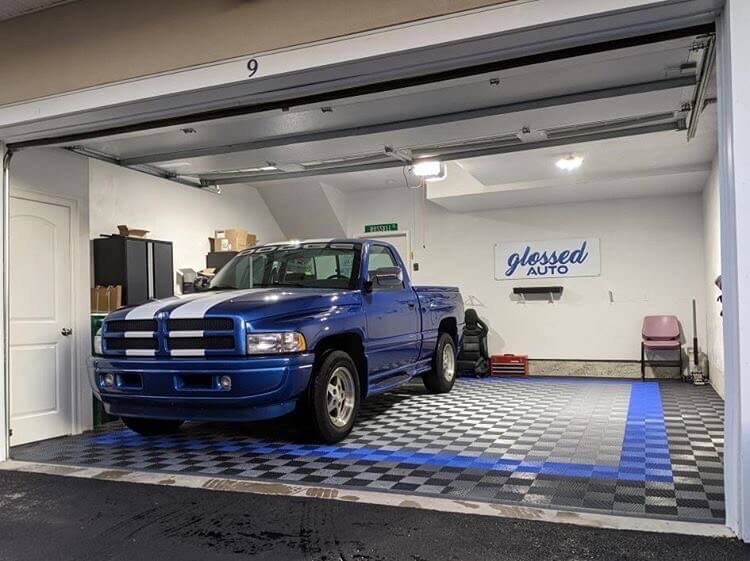 Glossed Auto’s Garage: Ribbed Tile Project