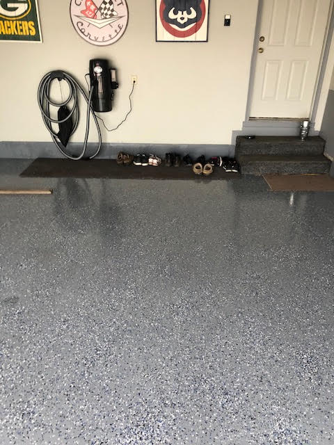 Grey Polyurea with Heavy Broadcast Flake