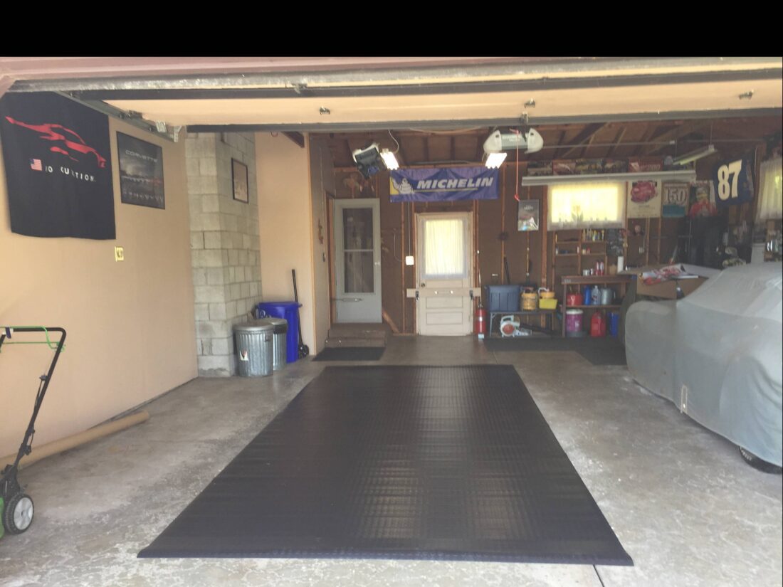 Black Garage Flooring Mat