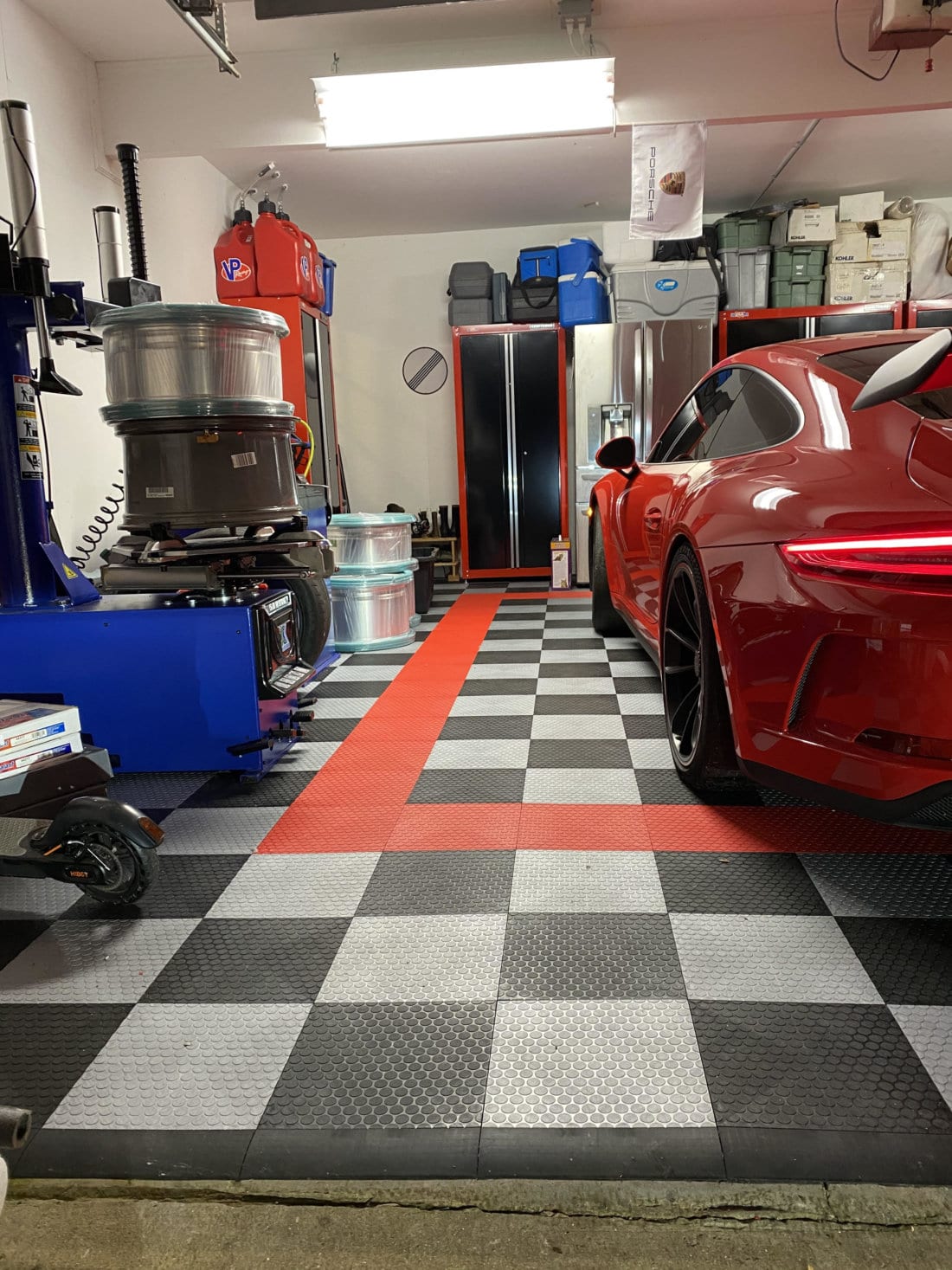 TrueLock HDXT Small Coin Garage With Red Ferrari