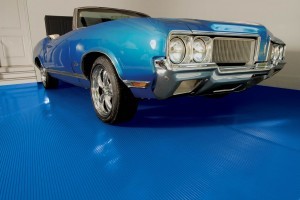 Ribbed Garage Floor Mat