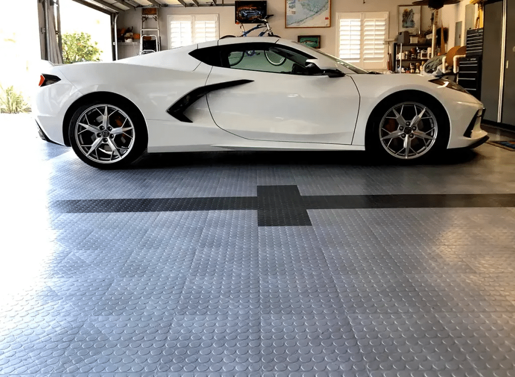 Circle Trac® 12″ × 12″ .25/SF